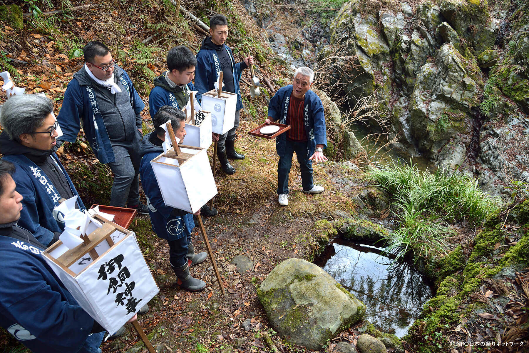 春日神社　御とう（飯の食偏に「同」）神事2