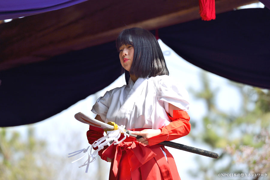 山梨岡神社　吾妻屋宮春季例大祭4