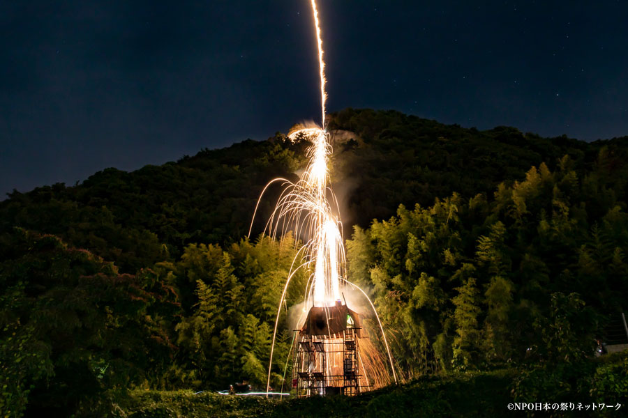 諏訪神社秋季例大祭・奉納煙火4