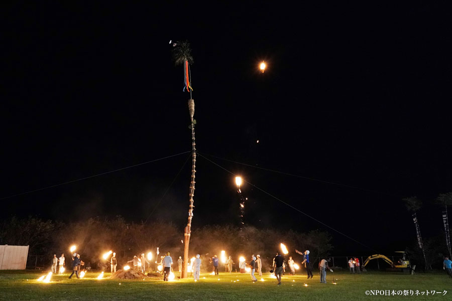 市木古式十五夜柱松神事・火祭3