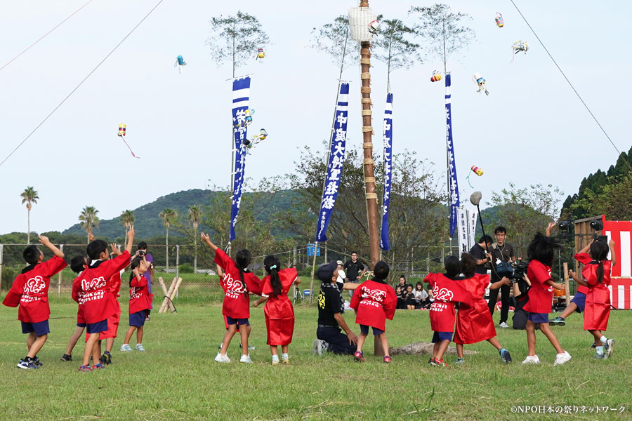 市木古式十五夜柱松神事・火祭5