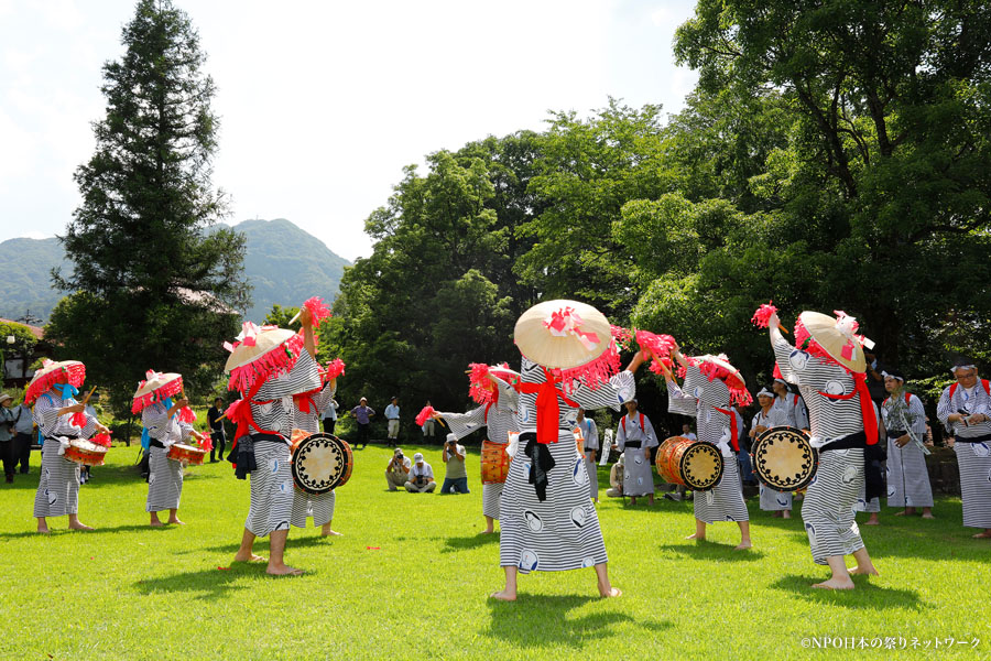 鹿子原の虫送り踊り3