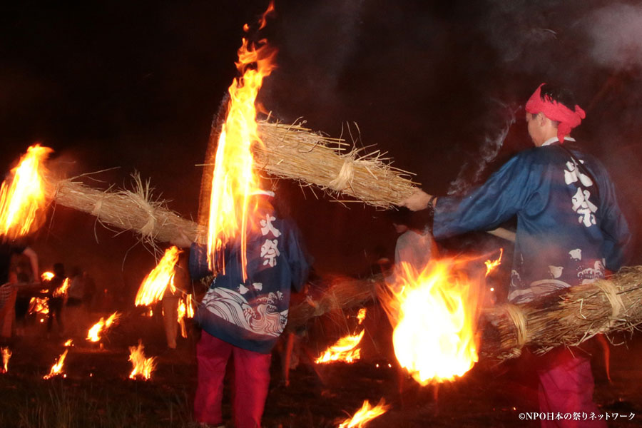 能登島向田の火祭