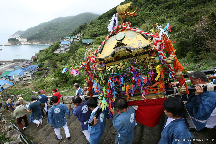 沖の島荒倉神社大祭1