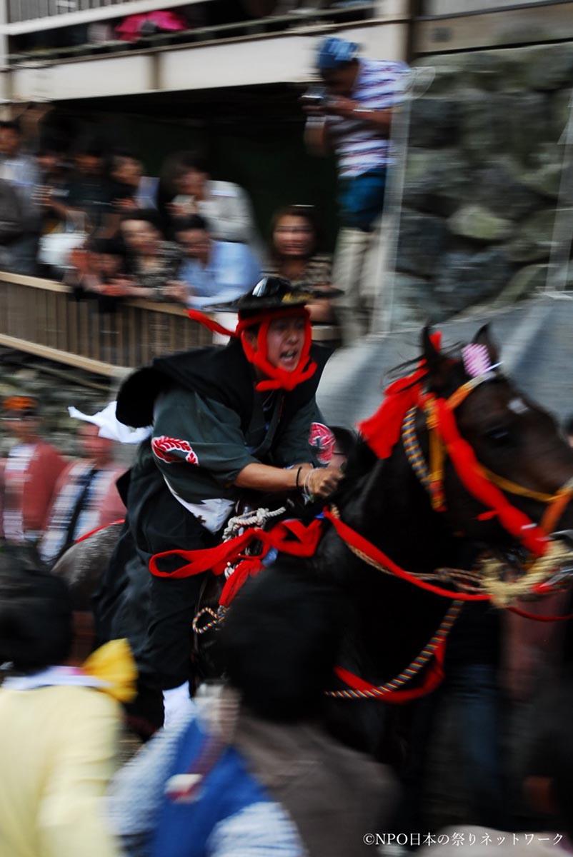 多度祭　上げ馬神事